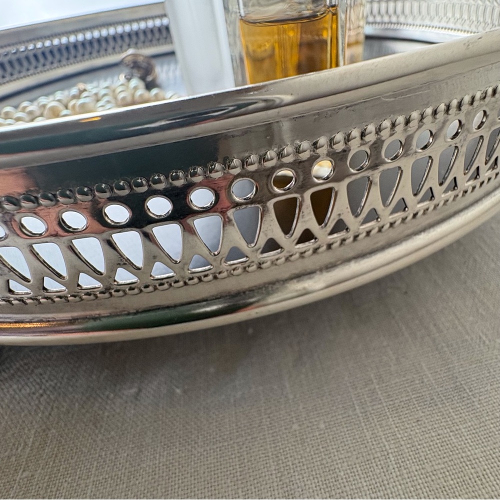 MCM Footed Bar / Vanity Tray - Silver Plate w/ Black Inset - XLNT Vintage Cond. - Picture 7 of 13